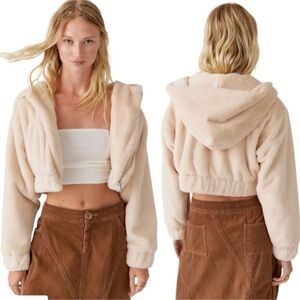 NWT Urban Outfitters Arina Faux Fur Cropped Jacket Off White Ivory Teddy XS